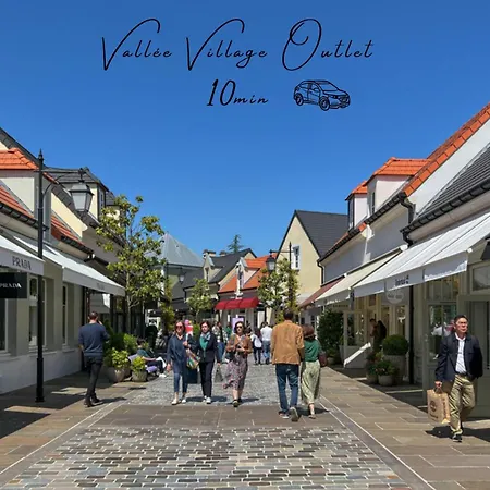 Lebailly - Private Parking - 10min - Early Checkin Possible شقة